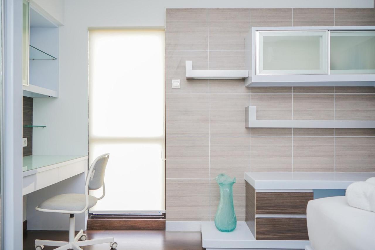 Homey And Modern Tamansari Semanggi 2Br Apartment By Travelio Dżakarta Zewnętrze zdjęcie